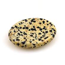 1PC Natural Crystal Palm Stone 35*45mm Worry Stone