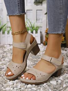 大码女式超轻激光雕刻钩环夏季凉鞋，手工藤条高跟休闲舒适百搭鞋