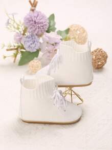 1 Pair 0-1 Year Old Infant Solid Color Breathable Soft Rubber Sole Casual Sport Shoes, Suitable For Spring And Autumn