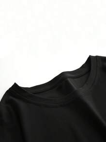 女士宽松圆领短袖T恤，简约百搭黑色套头衫，春夏