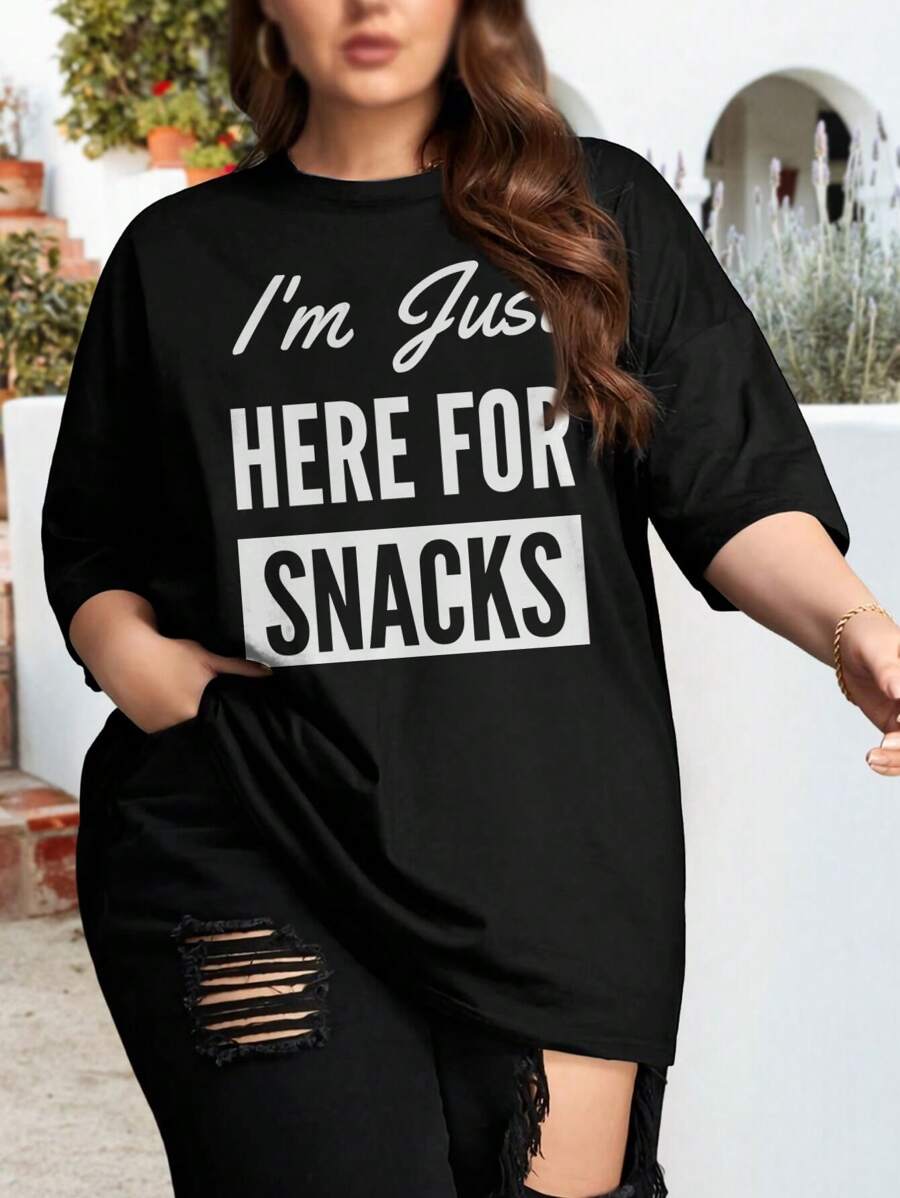 I Am Just Here For The Snacks - Certified Foodie Food Addict Hockey Mom Snack Lover Oversize Women T-Shirt (Funny Sayings Game Day Yummy Food Big Sizes)