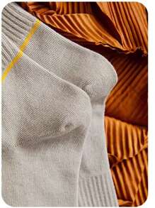 5 Pairs Men's Crew Socks, Solid Colors Japanese Letter Street Sports Breathable Moisture Wicking Socks