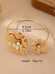 1pc Elegant Luxury High-Quality Stainless Steel 3D Flower With Pearls Gold Bracelet, Sweet Fashion Versatile Luxury Petal Jewelry Suitable For Women Party, Banquet And Daily Wear - Elegant Style - View 6