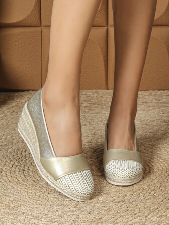 2025新款坡跟女鞋，圆头草编厚底春秋款，高跟亚麻一脚蹬鞋，时尚休闲舒适度假风