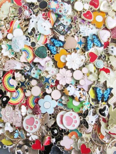 Set de 20/30/40/50 piezas de dijes esmaltados aleatorios para hacer joyas DIY como colgantes, pulseras, collares, aretes - Suministros para joyería de fiesta