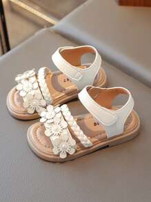 1 pereche de sandale plate antiderapante pentru copii, țesute cu flori de perle, stil prințesă, cu vârful deschis, cu fundul moale, ținută foarte confortabilă pentru vară