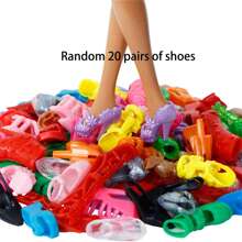 Conjunto de 26 piezas de muñecas de 30 cm / 11,5 pulgadas como regalo de vacaciones, que incluye 10 vestidos de moda aleatorios, 10 pares de zapatos aleatorios, 2 bolsos aleatorios, 1 corona, 1 collar, 2 aretes, adecuado para muñecas de 11 pulgadas (excluyendo las muñecas), ropa para muñecas de 10 pulgadas, muñecas Bratz, muñecas para niños, ropa de muñeca, muñecas grandes, muñecas pequeñas