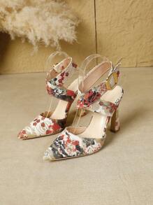 2025年秋冬尖头细跟露背时尚女士高跟鞋，性感黑色高跟鞋，优雅