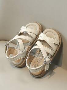 幼儿女童凉鞋软橡胶平底夏季婴儿花童鞋。