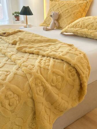 1pc Yellow Jacquard Blanket, 4 Seasons Usable, Solid Color Sherpa Throw Blanket, Thick Soft Fleece Quilt, Lightweight & Breathable, Can Be Used As Bed Sheet