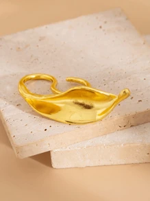 1 pieza Anillo de hoja de metal vintage asimétrico, accesorio de anillo de regalo lujoso para bodas y fiestas, para mujeres, parejas, cumpleaños