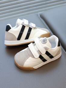 1 双男女时尚 PU 钩环柔软防滑鞋底婴幼儿运动鞋，适合春秋季休闲装和户外活动 - 黑色 - 查看 4