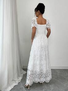 女士休闲纯色花朵镂空短袖连衣裙，优雅白色长裙