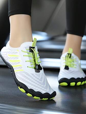 白色橡胶底柔软情侣水鞋，女士水上运动冲浪沙滩游泳健身休闲跑步鞋，适合水上运动和度假