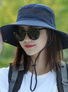 透气网眼拼接宽边运动帽，休闲户外徒步带可调节风绳（随机黑色纽扣款式，手工缝制隐藏纽扣位置误差2cm属正常现象）