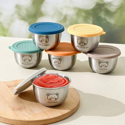 WORTHBUY 1/6 Piezas Taza de salsa de acero inoxidable 304 de 50ml con diseño de oso lindo y tapa de silicona, recipiente portátil sellado para condimentos, recipiente para almacenar salsa, tomate, mostaza, apto para uso estudiantil y adulto en el hogar, escuela, dormitorio, oficina, campamento al aire libre, picnic, viaje