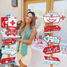 Conjunto de decoraciones para la fiesta del Día de la Enfermera: Señales de carretera de madera para el césped, tarjetas de papel direccionales elegantes, creando fácilmente un ambiente festivo