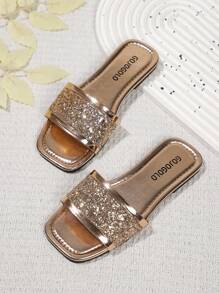 Ein Paar modische Mädchen Hausschuhe, Mode von 2025, geeignet für verschiedene Anlässe, perfekt für Fotoshootings und Reisen