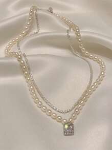 2pcs White Faux Pearl Necklace Set, Layered Cube Pendant Minimalist Clavicle Chain Design - White - View 3