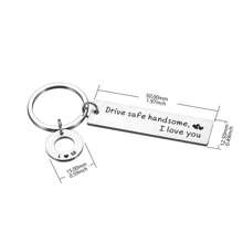 Porte-clés personnalisé avec le texte "Conduisez prudemment", porte-clés de couple personnalisé, cadeau pour nouveau conducteur pour le meilleur ami/petit ami/petite amie/Noël, cadeaux d'anniversaire de la Saint-Valentin