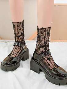 6双蕾丝花彩色网眼纱布，透气清新简约网眼，日式JK甜美卷边中筒袜。