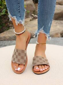 Women Casual Round Toe Plum Blossom Design Slip-On Flat Slippers