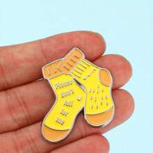 1pc Unique Zinc Alloy Creative Enamel Badge Brooch For Men And Women - Fashion Accessory Pin For Backpacks, Hats And Jackets - Perfect Birthday Gift For Friends And Family
