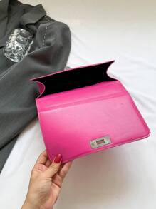 Fashionable Women's Minimalist Stylish Shoulder Bag, High-Quality Material Crossbody Flap Chain Bag