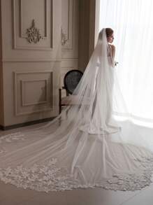 1pc Luxury European Style Wave Lace Trim Handmade Lace Bridal Veil, Extra Large Train White Long Wedding Photography Outdoor Garden Soft Tulle Wedding Accessory Valentine's Day Accessories - Beige - View 2