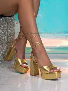Sandales dorées à talons compensés super hauts avec sangle et semelle épaisse pour femmes
