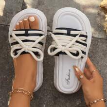 Sandalias casuales de exterior con suela gruesa y diseño slip-on para mujer, para el verano