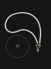 Colar inicial clássico quente feminino A-Z pingente de letra fecho de alternância 6 mm colar de pérolas falsas para mulheres joias presente