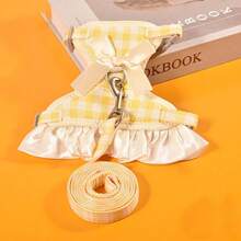 Pet Harness And Leash Set, Suitable For All Seasons, Soft Mesh Comfortable Breathable High-End Fashion Personalized Adjustable Cat Harness Cat Leash, Small Pet Vest-Style No-Leash Neck Dog Leash, Suitable For Cats And Small Dogs To Go Out For A Walk.