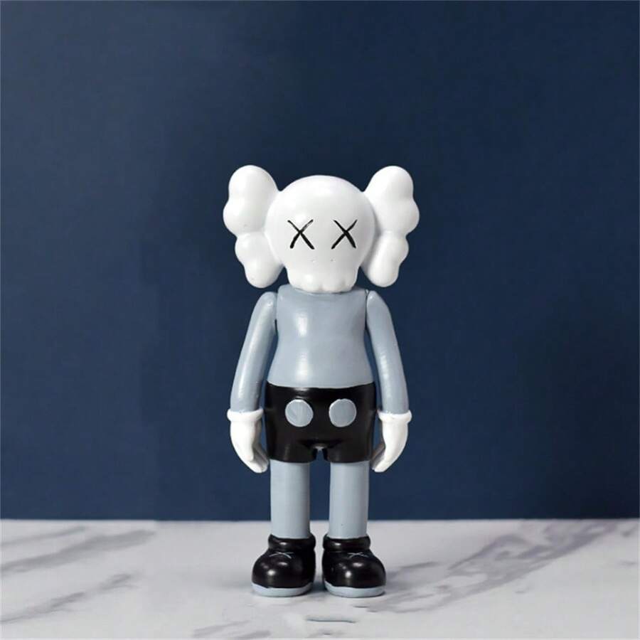 1pc Kaws American Fashion Kaws Ornaments Violent Bear Doll Exquisite Crafts Bedroom Porch Decoration, Gift For Friends - Grey - View 1