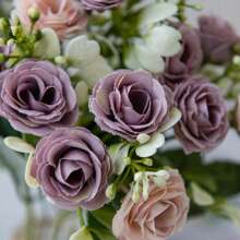 1/3/5件浪漫仿真花装饰，塑料玫瑰花束，仿真植物，尤加利叶，适用于婚礼、房间、家居、酒店、派对、活动、新年礼物、手持花艺摆件，也适用于情人节、婚礼/家居/卧室/客厅/餐桌装饰、新娘捧花、户外花园、生日、毕业典礼等场合。 - 紫色 - 查看 6