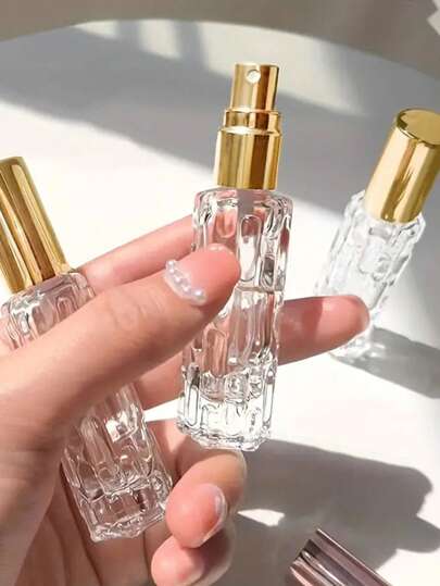 4 pezzi di Accessori da viaggio per il trucco portatili e fai da te, flaconi per profumo ricaricabili da 10ml in vetro trasparente elegante, con tappo artistico, perfetti per tonico, soluzioni di bellezza on-the-go, accessori da viaggio ideali, essenziali per il viaggio, forniture scolastiche, vacanze, campeggio, piccoli profumi da donna e da uomo, accessori per la scuola, essenziali per la spiaggia, elementi essenziali per l estate, accessori per il ritorno a scuola