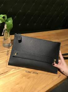 Túi ly hợp vuông dung tích lớn thời trang mới xuất hiện với hình in nổi động vật, thiết kế màu trơn lý tưởng cho phong cách giản dị, đơn giản và thanh lịch, đa chức năng để đựng tiền mặt, điện thoại di động và các vật dụng khác để làm việc, học tập và cuộc sống hàng ngày. Thích hợp cho nhân viên văn phòng, cổ áo trắng và sinh viên đại học có thể sử dụng nó như một chiếc túi xách hoặc vòng tay. - màu đen - Xem 7