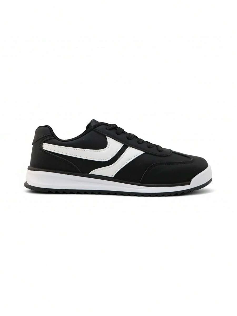 Fashionable And Comfortable Sneakers - Black - View 1