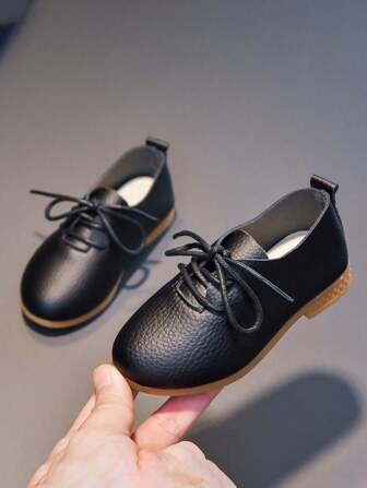 1 par de zapatos de suela blanda con cordones y puntera redonda, adecuados para niños, de uso versátil y cómodo, estilo británico, nueva llegada primavera otoño 2025