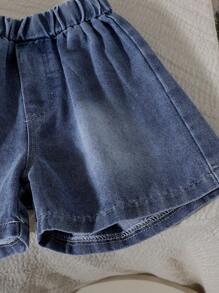 2pcs Young Girl Cute Strawberry Print White Short Sleeve Top + Denim Shorts Set, Lightweight Summer - White - View 5