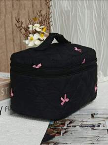 1pc New Embroidered Bow Makeup Bag, High-Aesthetic, Minimalist, Versatile, Quilted Checkered Embroidered Bow Pattern Women Cosmetic Organizer Pouch, Daily Essentials Storage, Student Pencil Case, Suitable For Shopping, Travel, Portable,For Holiday Beach, Bathroom Collection, Bedroom Collection, Large Capacity