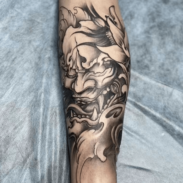 Ultra duży tymczasowy tatuaż ze składnikami ziołowymi, realistyczny i trwały, stopniowy rozwój koloru - utrzymuje się od 7 do 15 dni, wodoodporny i odporny na ścieranie