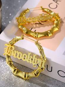 Pendientes de aro de bambú grandes de 70 mm personalizados, pendientes de acero inoxidable con nombre de bamboo mate personalizables, aretes de anillo de nombre dorado para novia, novia y novia. Regalo de joyería de boda para esposa, Día de San Valentín y Navidad, dorado, elegante, acogedor, vintage, hipster, simple, Y2k, moda de los 2000, personalizado, personalizado. Uninico, regalo ideal para él, ideal, para novio, novio. Amiga, esposa.