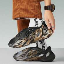 2025 New Design Hollow Foam Runner Shoes - Breathable, Non-Slip Beach Shoes, Men Casual Fashion Sports Sandals, Perfect For Beach Dates And Couple Outings - 黑色 - 查看 1