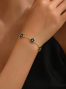 1 件 925 纯银四叶草幸运手链，适合女性日常佩戴节日礼物原创设计迷人复古派对精美珠宝