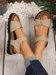 女士户外休闲厚底减震舒适真皮带扣时尚凉鞋，加大码 - 米色 - 查看 1