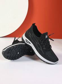 Nuevos tenis con cordones y respirables en talla grande para mujer, de color negro, con parte superior de malla, suela suave, absorción de impactos y suela antideslizante. Zapatos cómodos y multifuncionales para deportes al aire libre: Zapatillas ligeras y transpirables para caminar, suela antideslizante, parte superior de malla, aptos para fitness, viajes, trabajo y casual