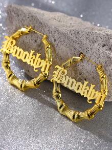 Pendientes de aro de bambú grandes de 70 mm personalizados, pendientes de acero inoxidable con nombre de bamboo mate personalizables, aretes de anillo de nombre dorado para novia, novia y novia. Regalo de joyería de boda para esposa, Día de San Valentín y Navidad, dorado, elegante, acogedor, vintage, hipster, simple, Y2k, moda de los 2000, personalizado, personalizado. Uninico, regalo ideal para él, ideal, para novio, novio. Amiga, esposa.