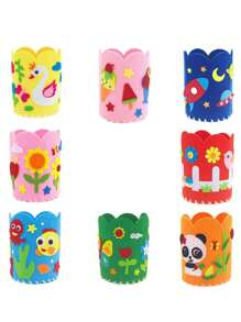 8 pièces de porte-stylo fait maison en feutre créatif avec des animaux de bande dessinée cousus à la main en 3D. Boîte de rangement de bureau circulaire pour enfants. Matériel DIY pour l'école maternelle. Artisanat pour enfants. Idéal pour la rentrée scolaire et les récompenses cadeaux.