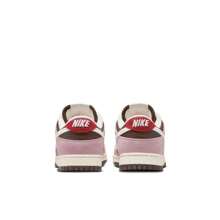 Nike WMNS DUNK LOW - CACAO  WOW PALE IVORY-PINK FOAM - View 3